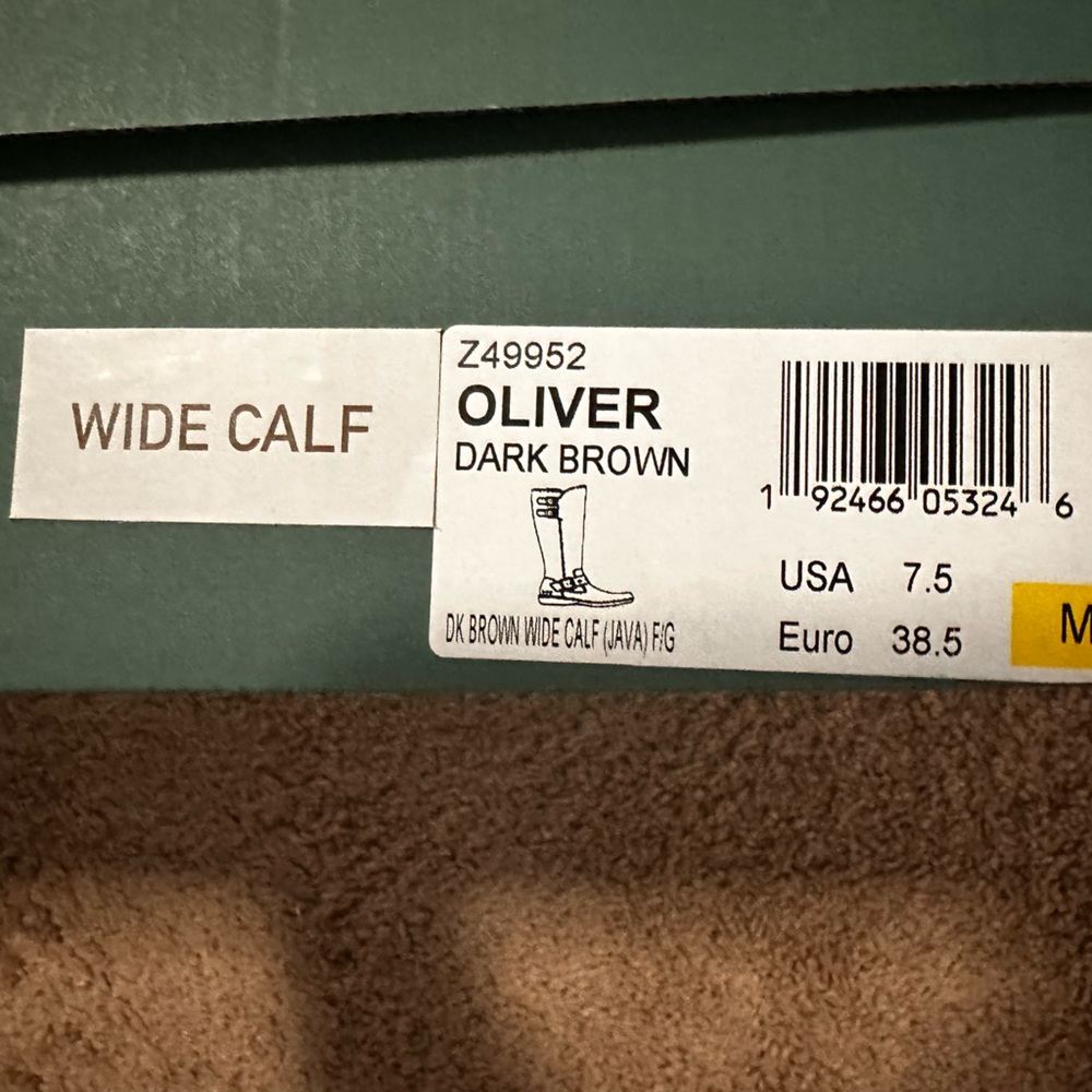 NIB B.O.C Oliver Wide Calf brown boot W7.5